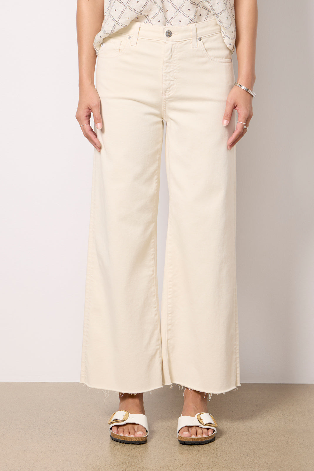 011625_AprilCatalogDenim_HYD1D49VN-OS_1515_5-1.jpg