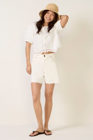 Hailey 6` Short