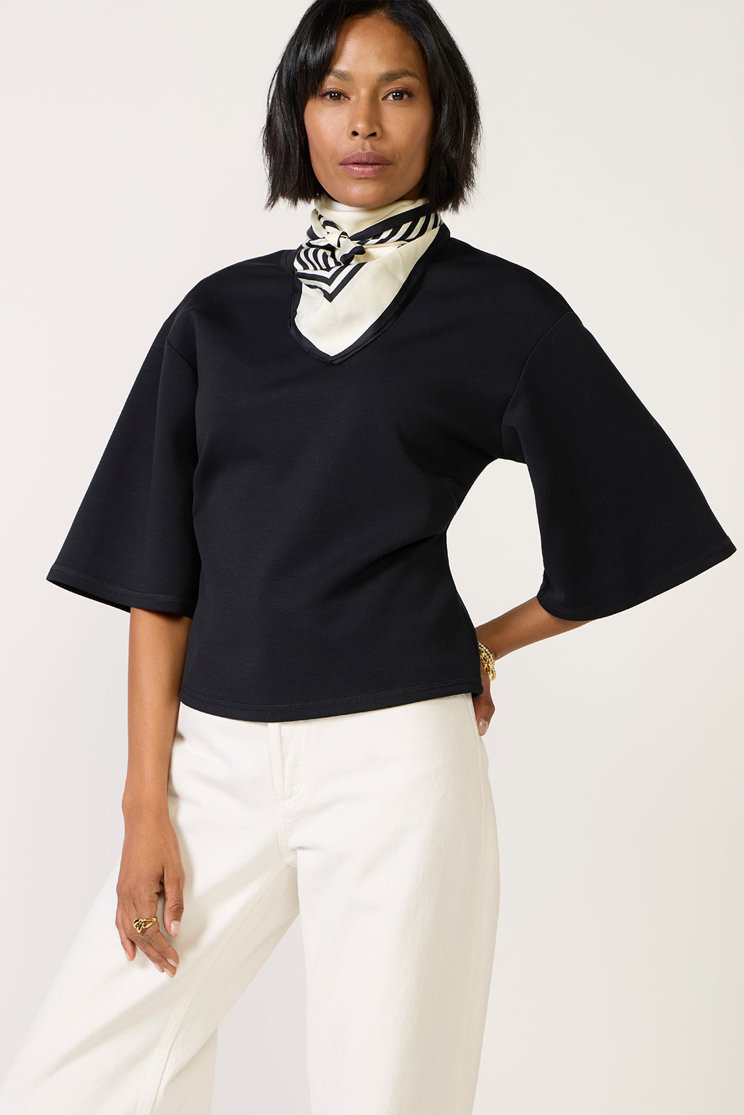 012626_Ecomm_EVSP26KT06-SU-BLACK_1375_5-1.jpg