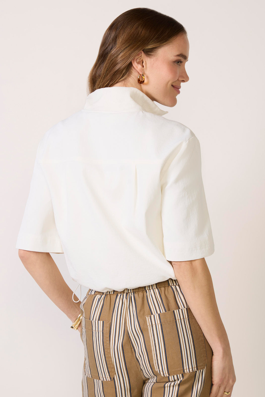 021926_MayEcomm_EVSU26WJ50-BN_white_2800_5.jpg