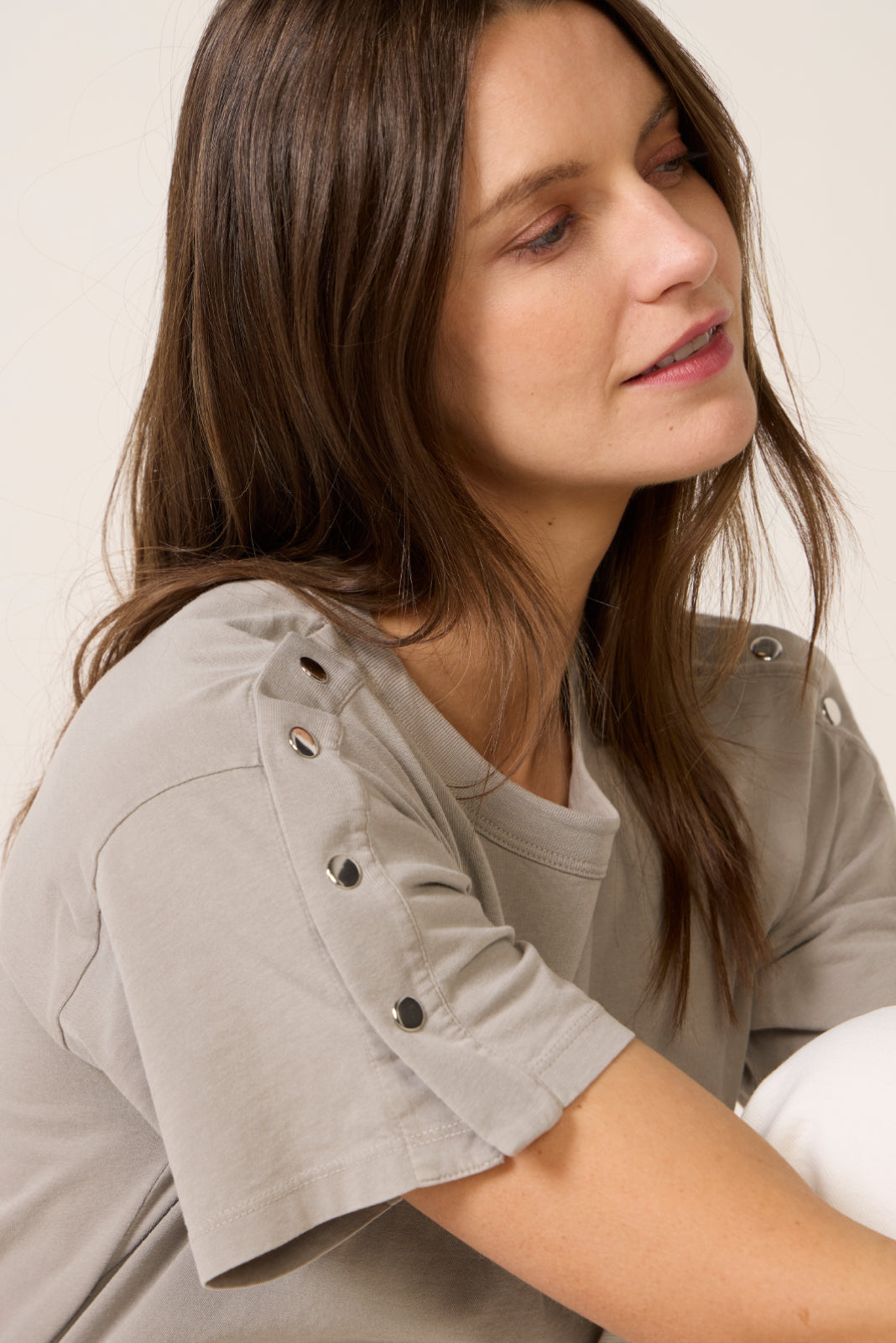 042726_AprilEcomm_11389TC_12940_3-1.jpg