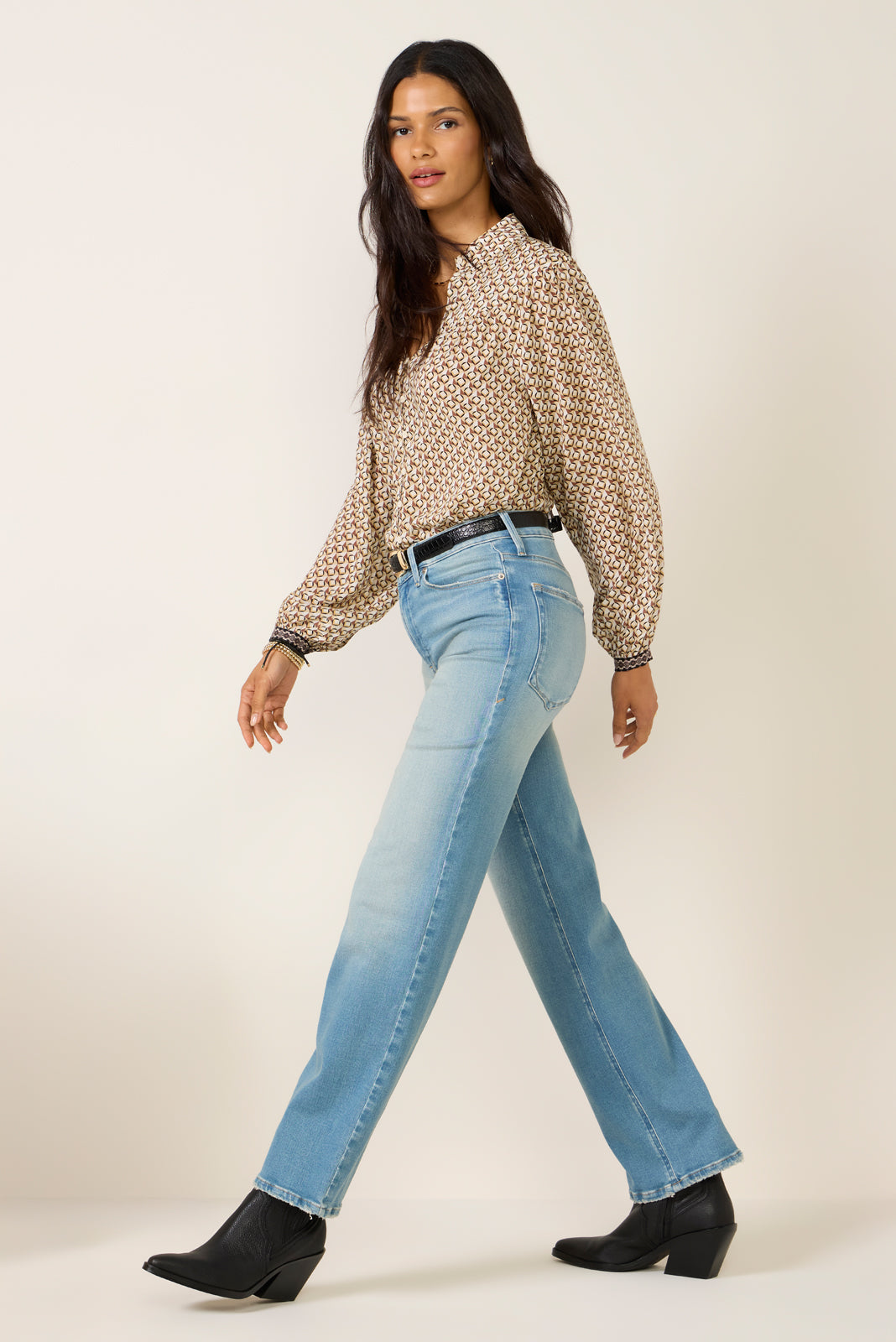 102425_JanEcomm_CB2747CK2_0830_2-1.jpg
