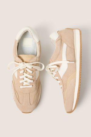 B.NTCD Sneaker