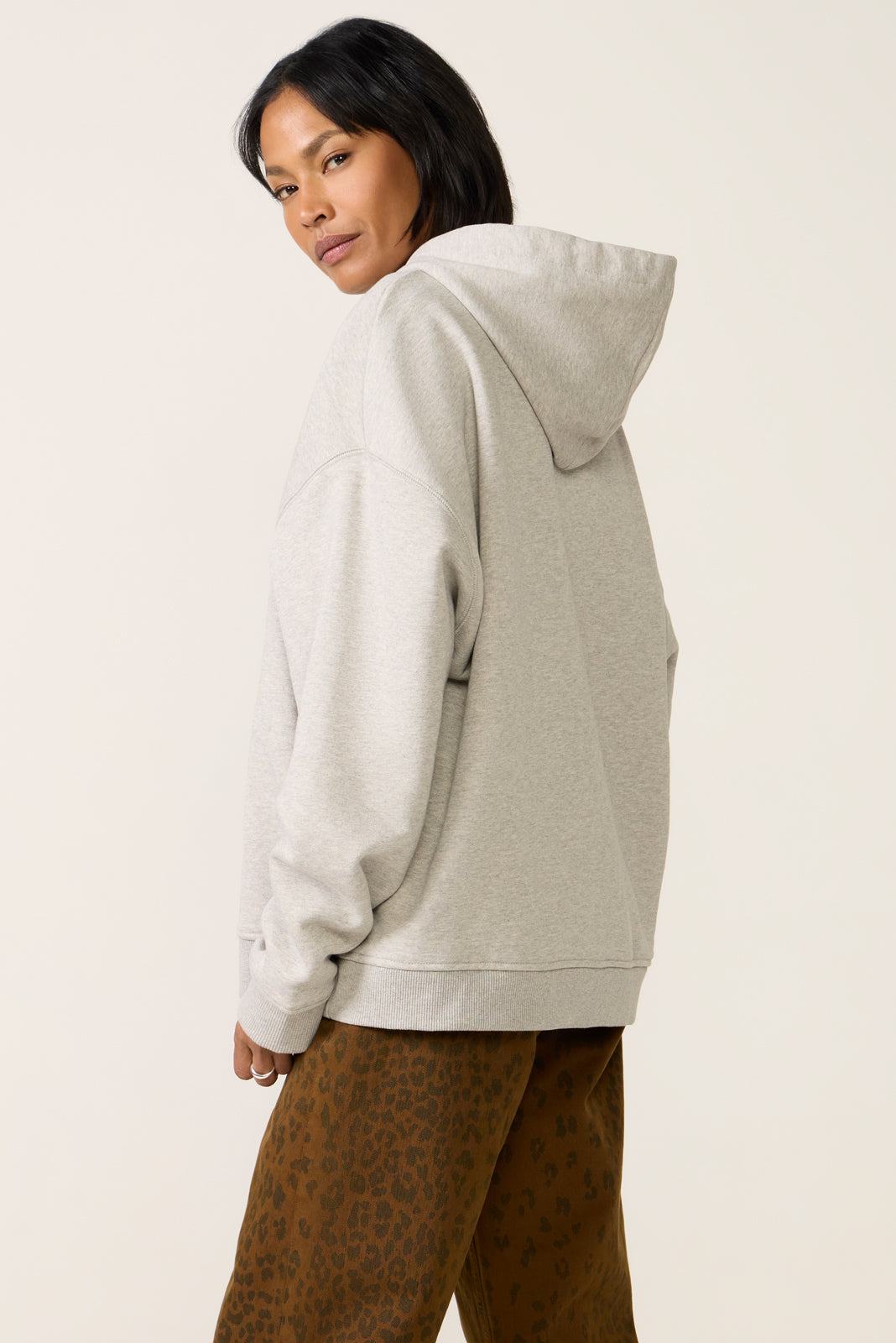 120125_Ecomm_FHU3LH6049_heathergrey_3376_4-1.jpg