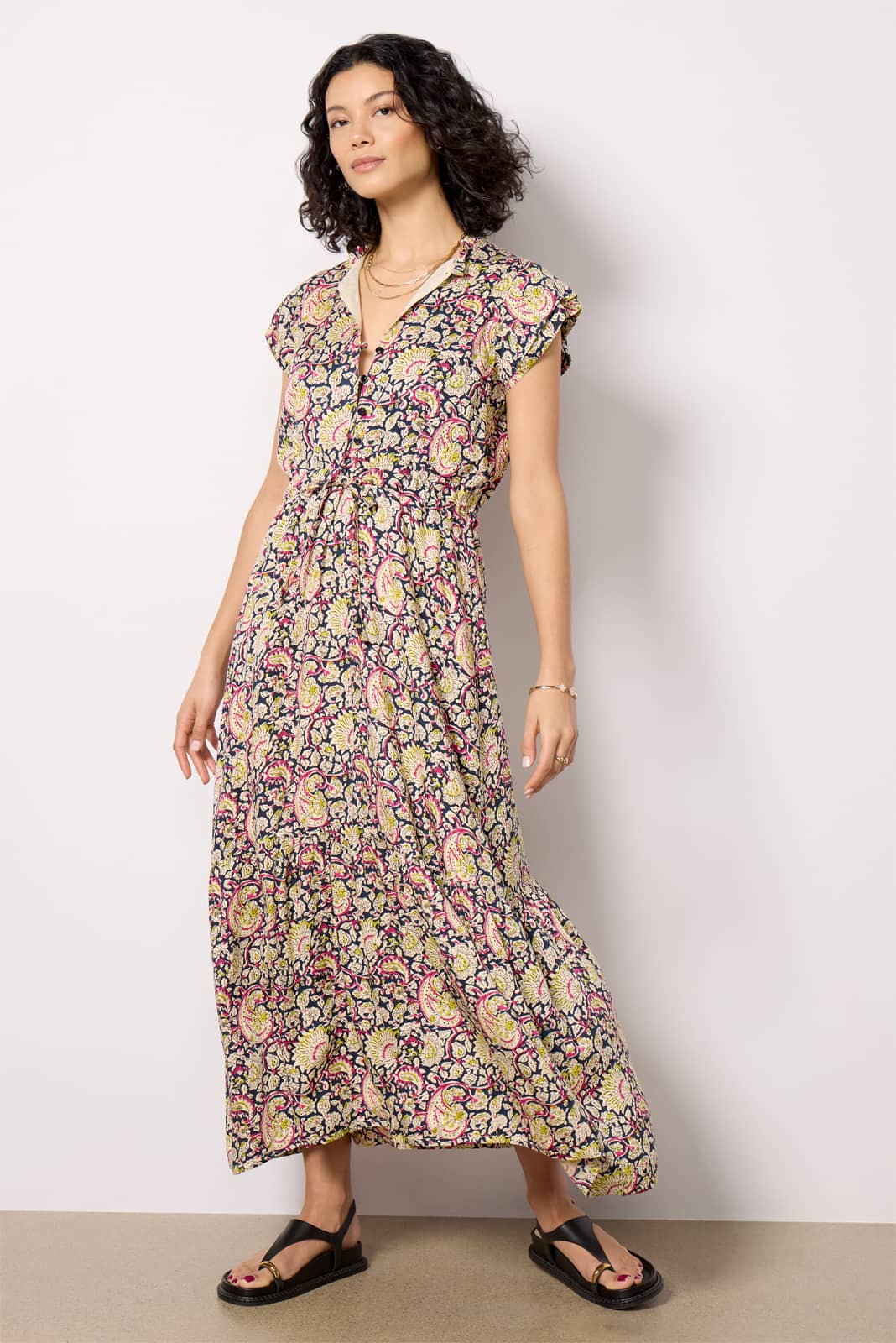 retouch_AprilCatEcomm_EFC497FF-EF_0018_5-1.jpg